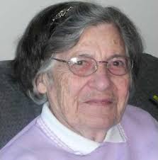 Eleanor Santos's Instagram, Twitter & Facebook