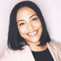 Cassandra Holloman's Instagram, Twitter & Facebook