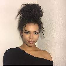 Book Photo Personnage In 2021 Curly Hair Styles Naturally Hair Styles High Ponytail Hairstyles