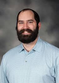 New London native joins Danville bank