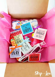 To keep employees who work from home motivated, our clients have been sending care packages. Fals Luxos Carnat Care Box Nurturingnannies Net
