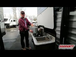 The jay flight slx 224bh has room to sleep up to eight, a fully equipped kitchen and bath, plus an outdoor kitchen. 2020 Jayco Jay Flight Slx 8 224 Bhw Travel Trailer Guaranty Com Youtube