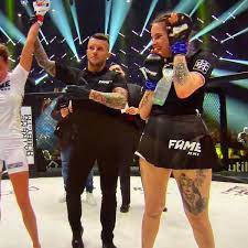Otwarcie gali + 2 walki (free). Love Island Star Georgia Harrison Takes Part In Fame Mma Fight In Newcastle And Wins Chronicle Live