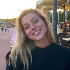 Camille Specht's Instagram, Twitter & Facebook