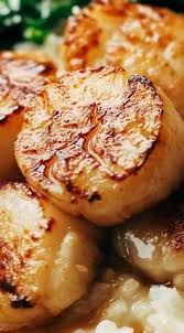 Brown Butter Scallops With Parmesan Risotto This Feels Like A Fancy Restuarant Meal Is Heavenly Nourriture Recettes Poissons Et Fruits De Mer Recette Facile