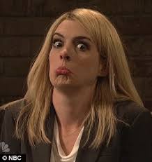 Anne Hathaway pokes fun at Claire Danes and Katie Holmes during hilarious  performance