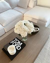 Maggie Macdonald S Instagram Post Empty Apartment Tour Just Went Live On My Youtube Channel So Excited For You Guys To See In 2020 Home Living Room Cozy House Decor