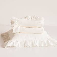 Differenze tra i migliori prodotti. Copriletti Letto Zara Home Italia Copriletto Cuscini Da Letto Letto Zara Home