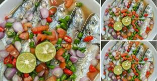 Ikan kembung masak asam keueung khas acehresep ini sangat mudah dan bahan semua ada didapur kita. Kembung Kukus Kuah Asam Ikannya Seger Banget Apalagi Disiram Kuah Asam Pedesss Tambah Seru Makannya Resep Spesial