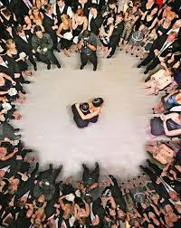 Retour sur quelques idées de demandes en mariage qui sortent de l'ordinaire, qui ont déjà fait leurs voici un moyen simple et original de faire passer le message, avec l'excitation de se demander. Album Photo De Mariage Idees Originales Flexilivre