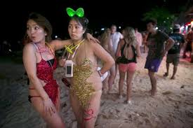 Koh phangan's full moon parties are one of the most exciting events this side of the tropics. Full Moon Party In Thailand Turns 25 Years Old