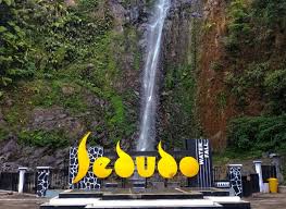 Kecamatan nganjuk daftar nama desa/kelurahan di kecamatan nganjuk di kota/kabupaten nganjuk, provinsi jawa timur (jatim) : Air Terjun Sedudo Destinasi Wisata Andalan Nganjuk Yang Mampu Menyegarkan Tubuh Dan Pikiran