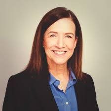 Amanda Hoffmeister's Instagram, Twitter & Facebook