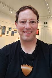 How to sharpen trimming tools?