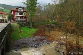 Casa individual con terreno en vargas. Nacimiento Del Rio Ason Y El Increible Valle De Soba Cantabria