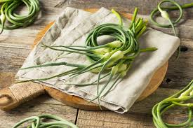 They give a mild garlic flavor, sort of like a green onion. 30 Ways To Use Garlic Scapes
