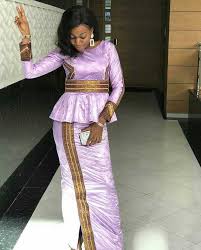 Voir plus d'idées sur le thème model bazin femme, mode africaine, robe gamou 2019 : 10 Photos Quand Le Bazin Transforme Les Femmes Africaines En Reine De Beaute Africa Business Agency
