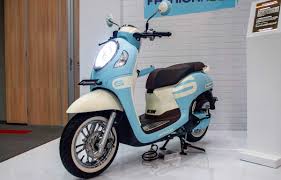 Dengan mengubah beberapa sektor saja, alhasil honda scoopy berubah tampang layaknya skutik dengan aura cafe racer yang khas. Galeri Foto Modifikasi Honda Scoopy Terbaru Ardiantoyugo Com
