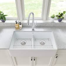 American standard alternate spray head for the american standard 4968.300 kitchen faucet. Kitchen Sinks