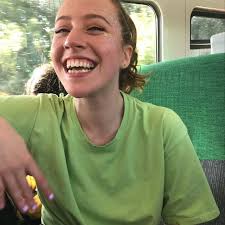 Definitivamente Verity! ¡No podía dejar de pensar en ello durante semanas!