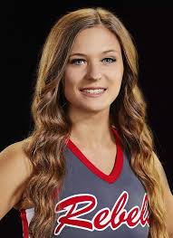 Kaitlyn Curtis's Instagram, Twitter & Facebook