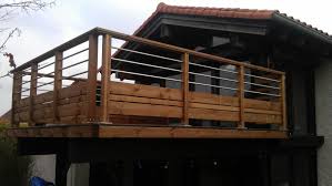 Amenagement D Un Balcon Garde Corps En Pin Riom 63 Patio En Bois Barriere Bois Balcon Bois