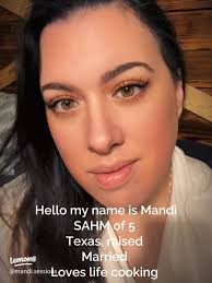 Meet Mandi: Passionate Weightlifter and Chef