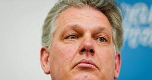 Hero brinkman presenteert, hero brinkman! Hero Brinkman Opgepakt Wegens Lekken Dit Is Karaktermoord Politiek Ad Nl