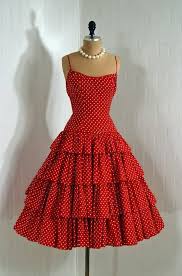 Tips On How To Buy And Care For Vintage Clothing Fashion Sizzle Blog Dresses Beautiful Dresses Pretty Dresses