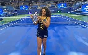 Recently she defeated serena williams in the final game of 2018 us open. Tennis Kobe Bryant Inspirierte Naomi Osaka Zum Sieg Bei Den Us Open