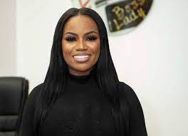Terri williams is a journalist who has written for usa today, yahoo, the economist, u.s. Sheen Magazine Tenisha Williams Ceo Of Elite Realty Partners Trailblazes In The Real Estate Industry