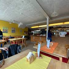 Juni 2021 haben wir als teil eines breiten bündnisses den opfern des überfalls auf die sowjetunion vor 80 jahren gedacht. Clara Zetkin Haus Building In Sillenbuch