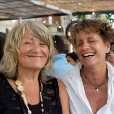 Es gibt leute, die haben kritisiert, dass ich hier auftrete, sagt sie. Alice Schwarzer Hat Lebensgefahrtin Bettina Flitner Geheiratet Der Spiegel