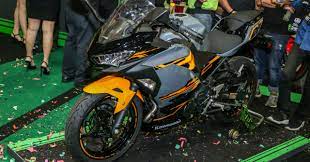In the world of 250cc sports bike segment the 2018 ninja 250 looks menacingly powerful and fast even at a standstill. 2018 Kawasaki Ninja 250 In Malaysia Rm 23 071 Paultan Org