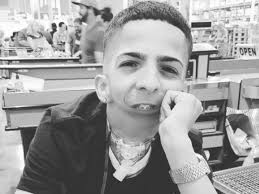 La historia de superación de Isaiah Acosta, un joven sin mandíbula que ha  cumplido su sueño de ser rapero