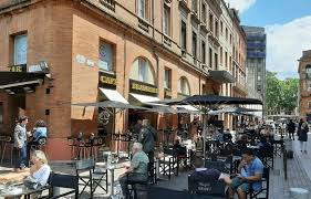 Dernière tournée avant la fermeture des bars. Toulouse Une Nouvelle Rue Fermee A La Circulation Pour Etendre Des Terrasses De Bars Et Restaurants Actu Toulouse