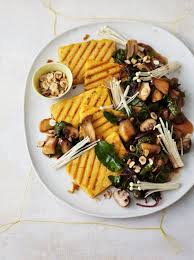 Gebratene Rosmarin Polenta Mit Mangold Pilzen Rezept Rezepte Mit Pilzen Rezepte Lebensmittel Essen