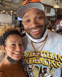 Hey PJ Tucker, how were your #Stenys to-go wings⁉️ Safe travels to Miami  and get that game 3 win. Love having you in Milwaukee. GO BUCKS!  #YouShouldBeHere #FearTheDeer