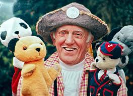 When dad did Panto with Sooty 🎈