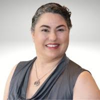 600+ profilů „Wehunt“