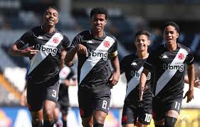 Maybe you would like to learn more about one of these? Vasco Goleia Cruzeiro E Fara Final Do Brasileiro Sub 17 Contra O Flamengo Futebol Ge