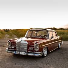 1 190 Mentions J Aime 4 Commentaires Mercedes Classics Maceo Mercedes W123 C123 Sur Instagram Old Mercedes B Old Mercedes Mercedes Benz 220 Mercedes