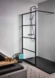stalen douchewand badkamer douchevloer industriele badkamer