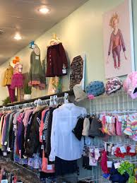 Factory return outlet 4 $furniture stores. Haute Tot