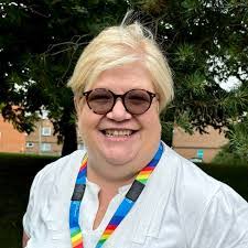 Deborah Tunnell's Instagram, Twitter & Facebook