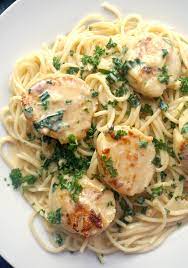 Drain, reserving 1/2 cup pasta water. Creamy Garlic Scallops With Pasta My Gorgeous Recipes
