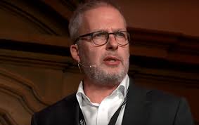 Kulturen arteko eta Lanaren Etorkizuneko Hizlariak sustatzea