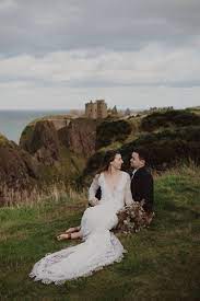 Dunnottar Castle Elopement Inspo Haley David In 2021 San Diego Wedding Photographer Scotland Castle Wedding Wedding Photography Inspiration