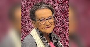 Kay Baum's Instagram, Twitter & Facebook