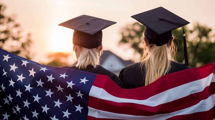 Scholarship opportunities in Canada